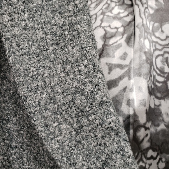 Coldwater Creek Classic Soft Gray Blazer Jacket. - Picture 4 of 6